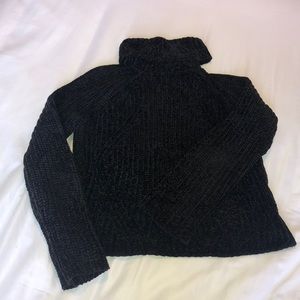 Black Chenille turtleneck - Size small